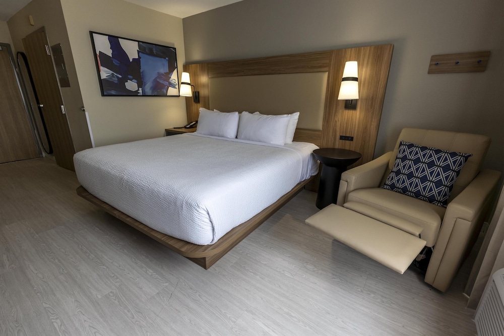 Sonesta ES Suites Lafayette Airport 22/56