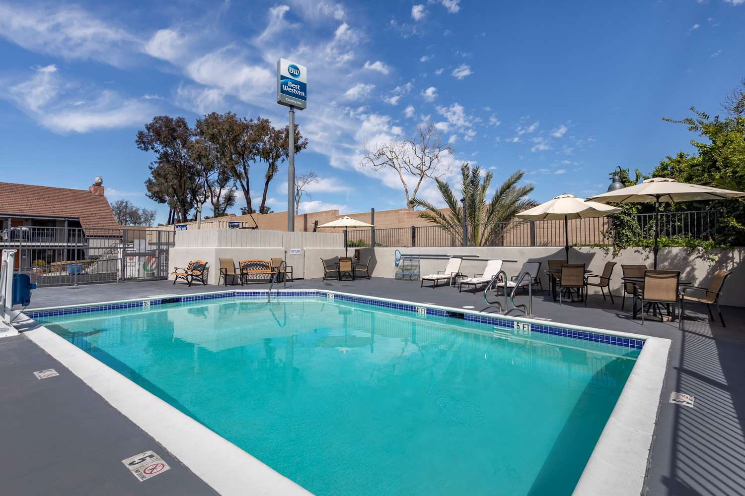 Best Western Country Inn 23/41