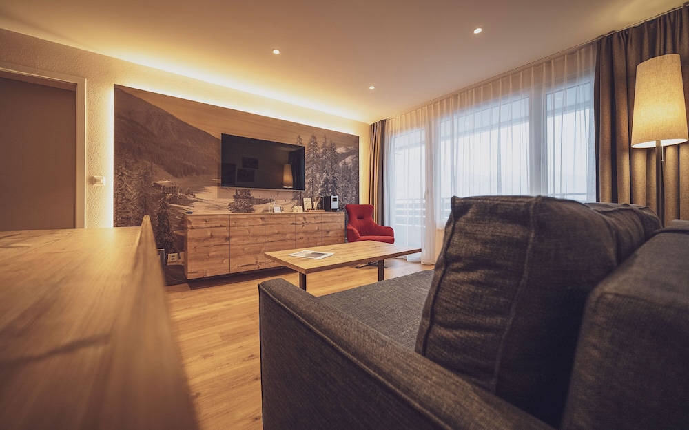 Mountain Plaza Hotel 26/43