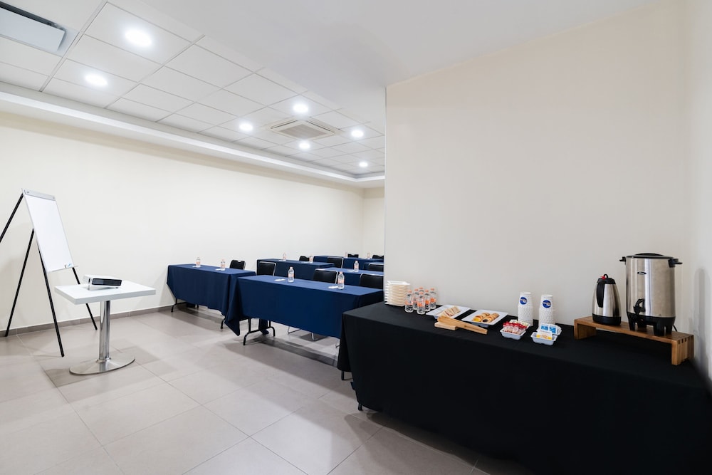 City Express Junior by Marriott Aguascalientes Centro 31/46