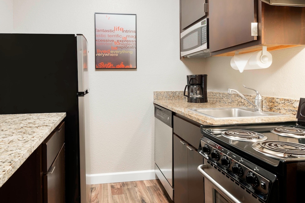 TownePlace Suites by Marriott Savannah Midtown 25/30