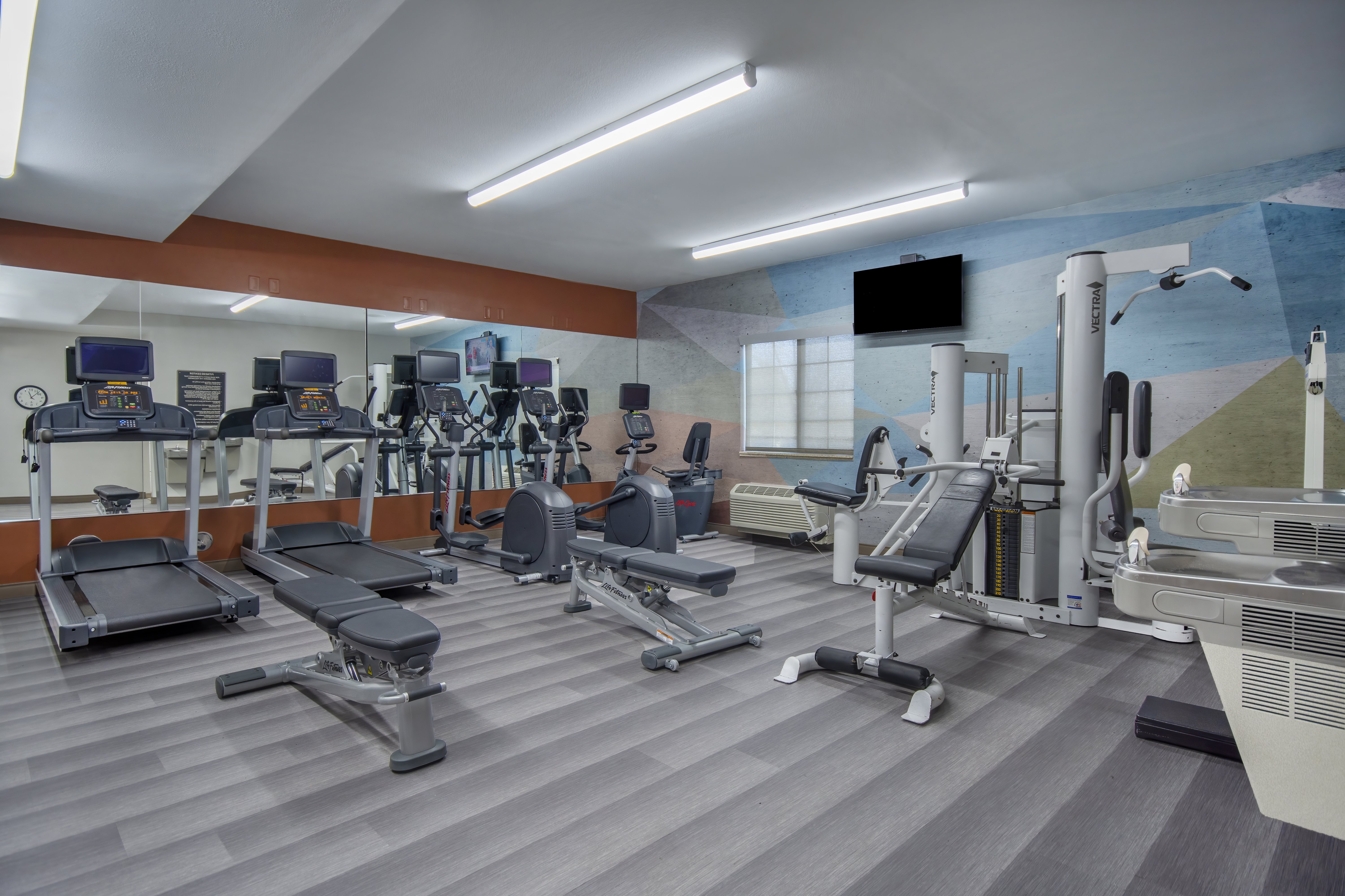 CANDLEWOOD SUITES BUFFALO AMHERST 40/77