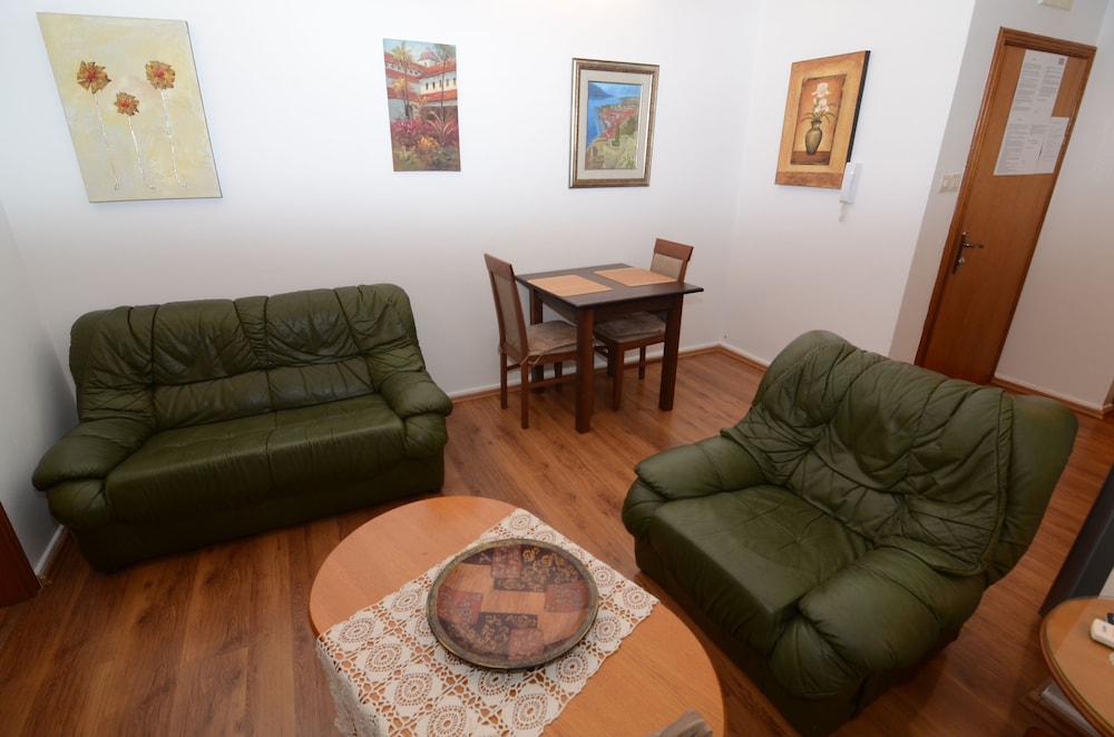 Maritimo Apartments 25/50