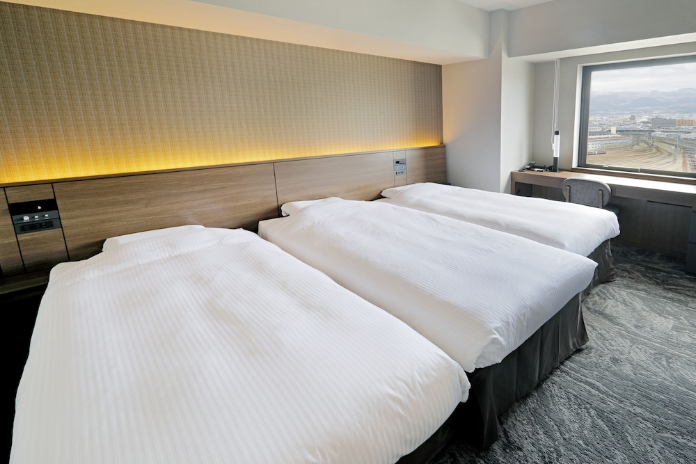 PREMIER, TWIN BEDS