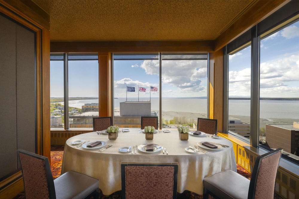 Hotel Captain Cook 57/77