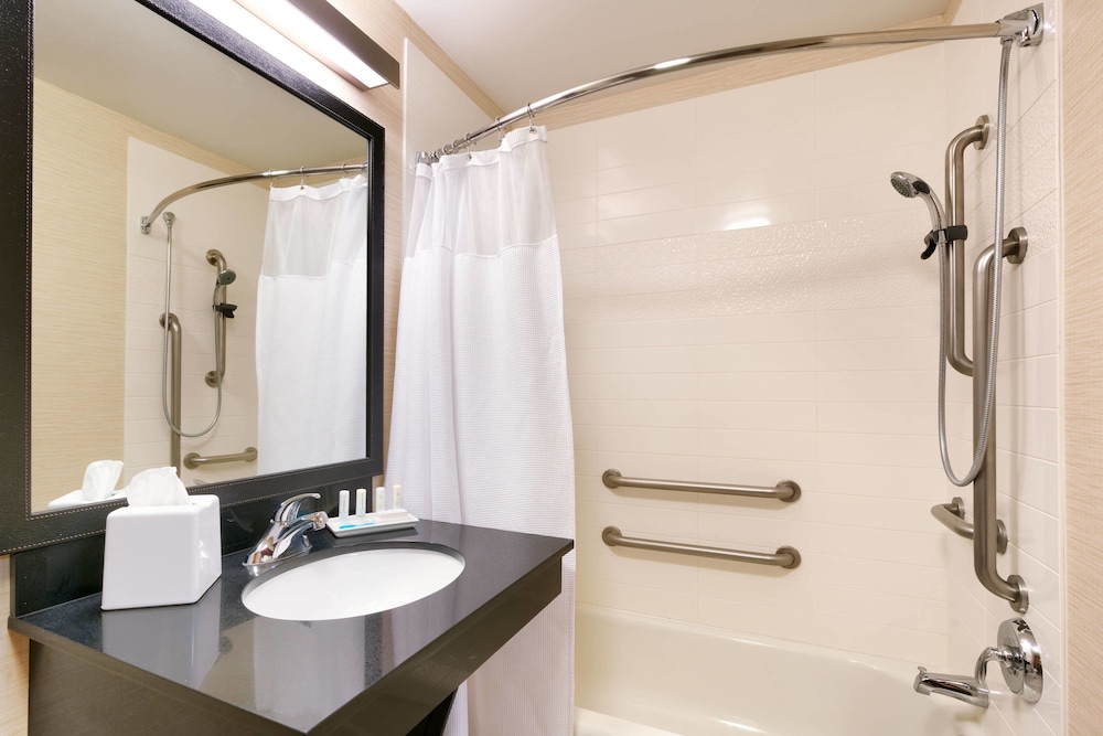 Fairfield Inn And Suites Idaho Falls 8/41