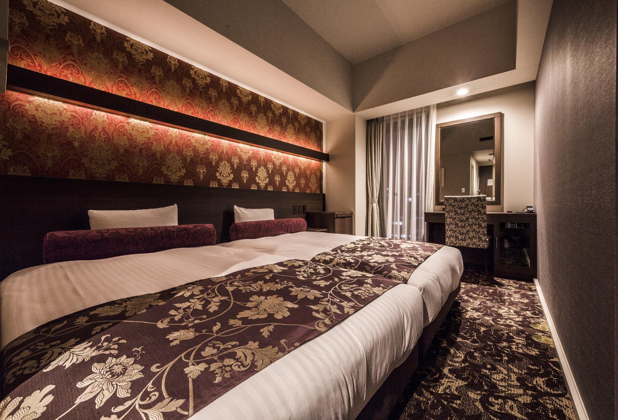 Semi Room, Hollywood, Twin Beds, 2 Semi Double Beds