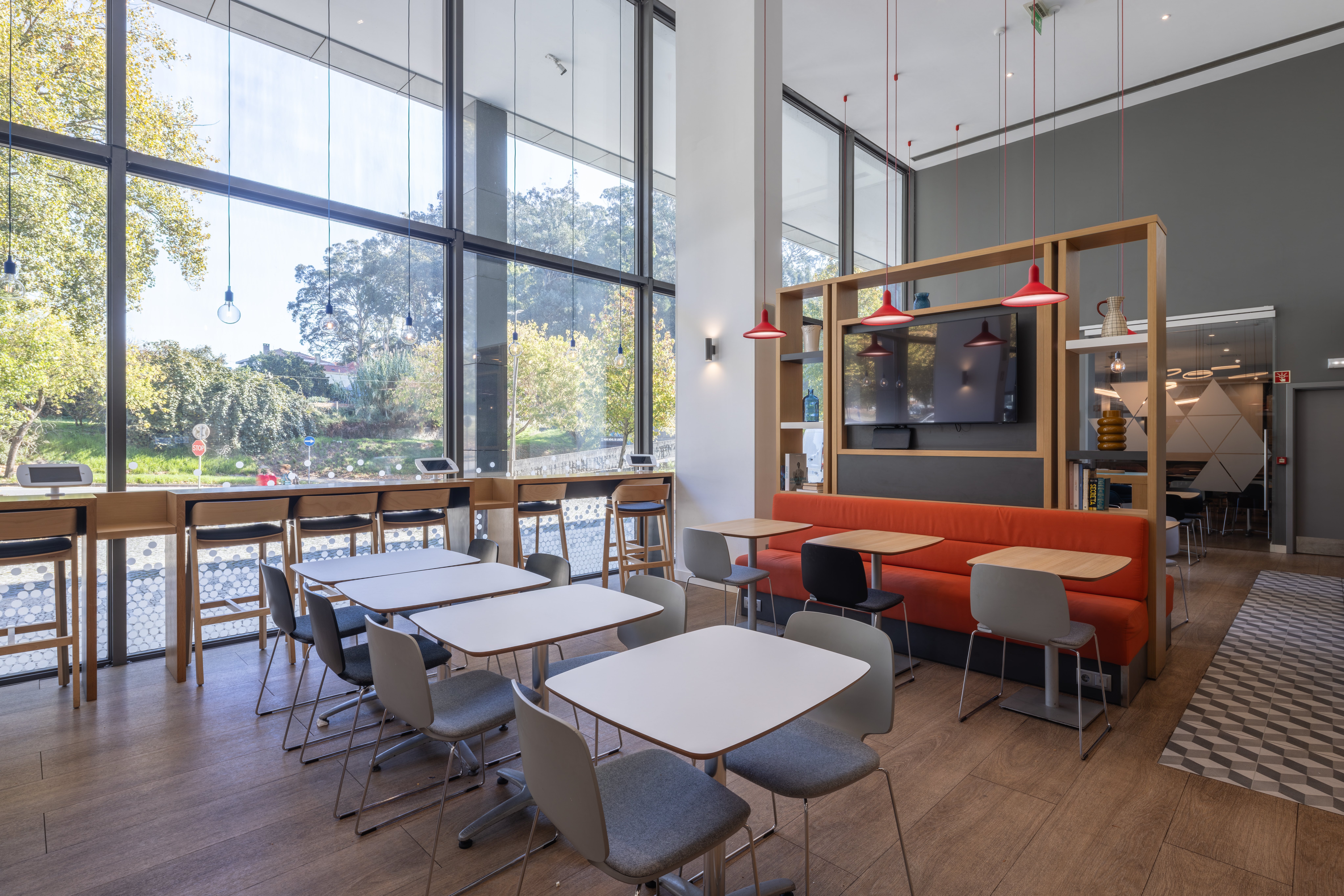 Holiday Inn Express Porto Exponor 60/81