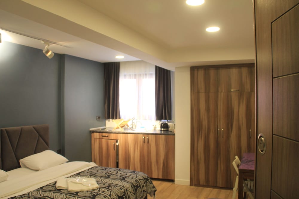 Istanbul Hub Flats 25/50