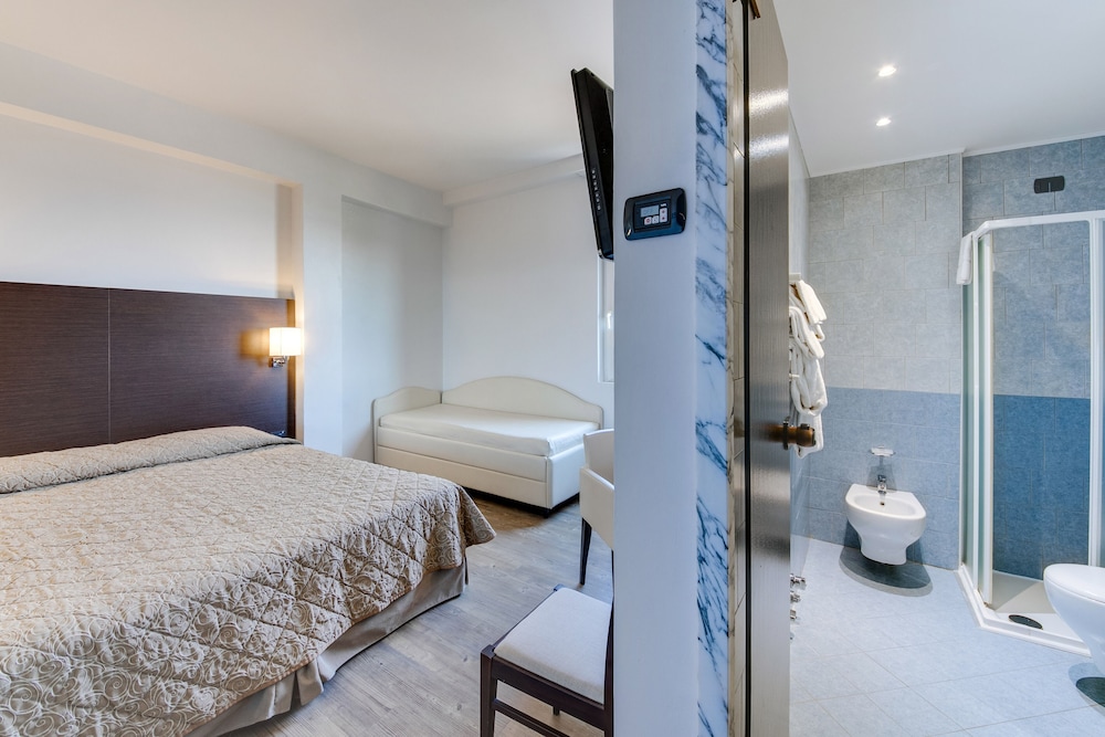 Hotel Bonotto 15/76