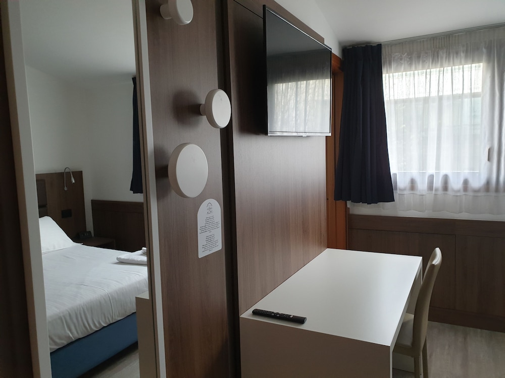 Albergo Delle Alpi 36/54
