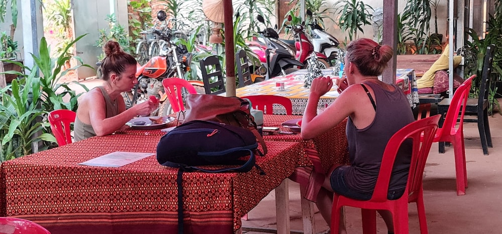 Relax And Resort Angkor Guesthouse 19/34