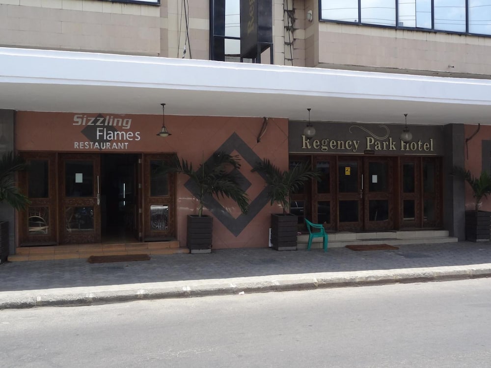 Regency Park Hotel Mombasa 2/42