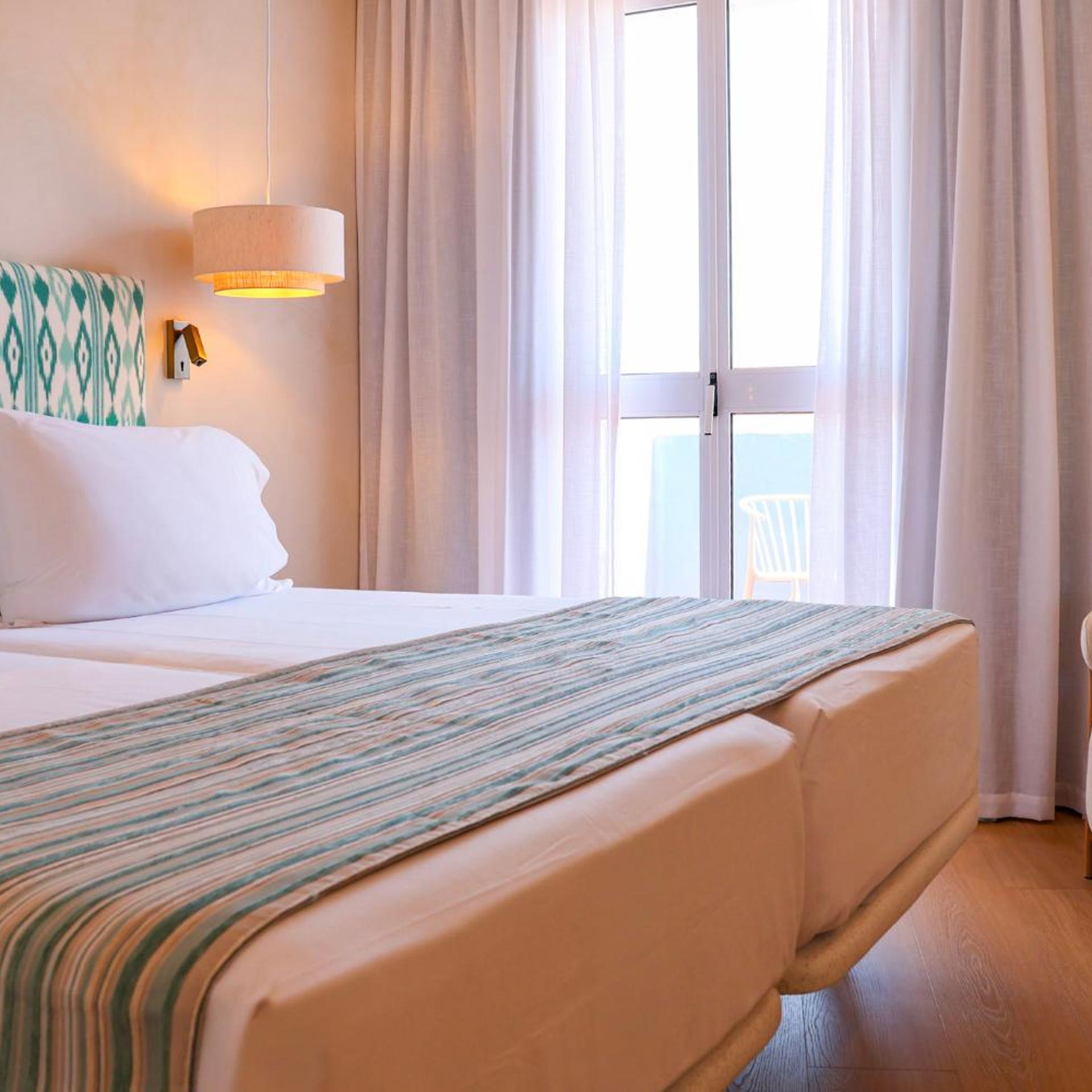 غرفة بسرير مزدوج بشرفة، Del Mar Hotel And Spa 2/4