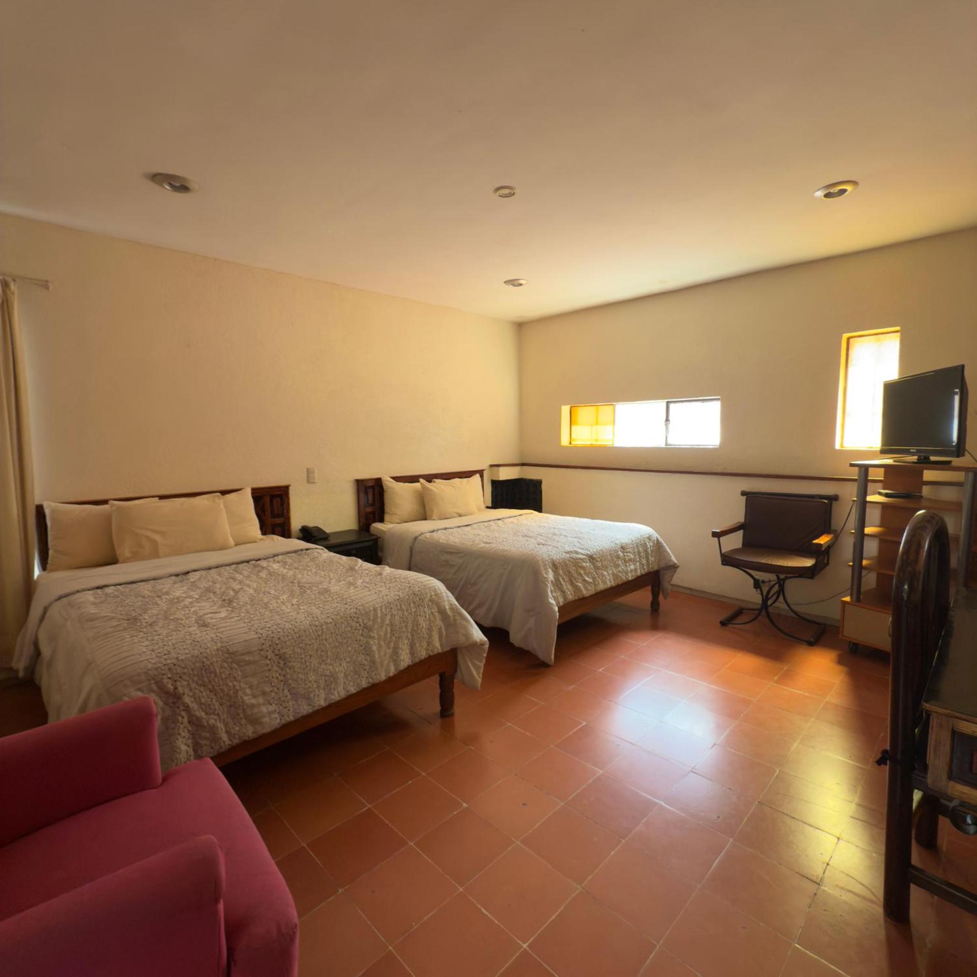 Hotel Embajadoras 20/54