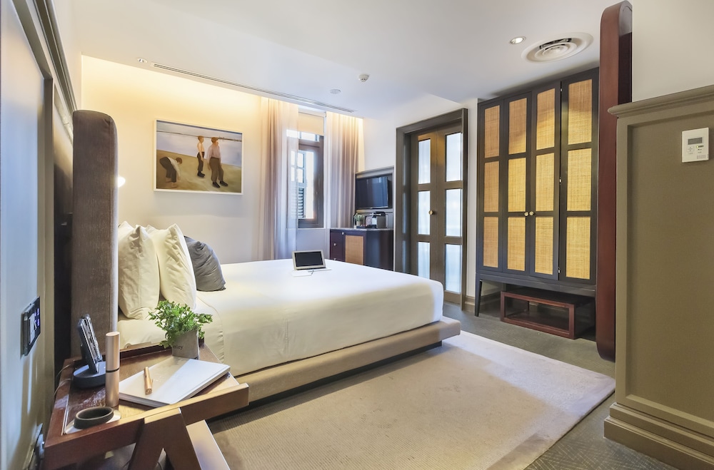 Ann Siang House The Unlimited Collection by Oakwood 4/31
