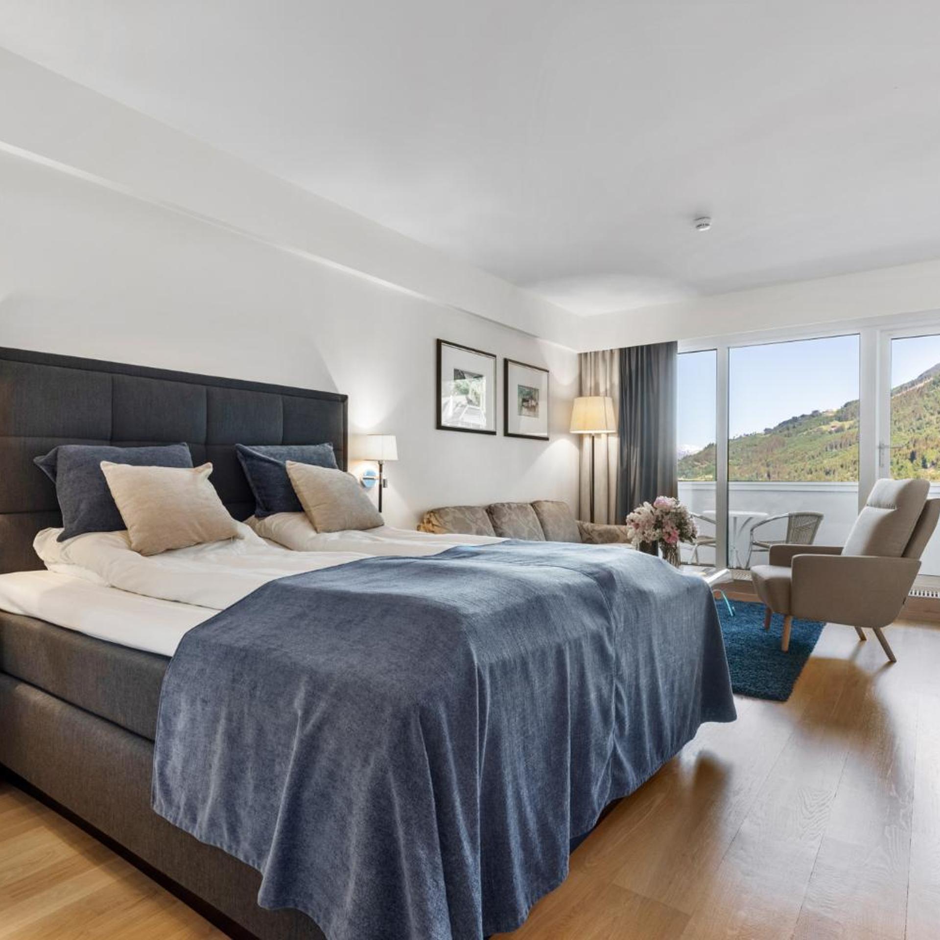 Deluxe, Double Bed, Fjord View, Balcony
