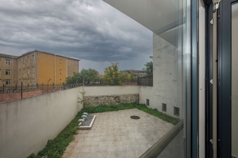 Ka Suites & Hotel 36/58