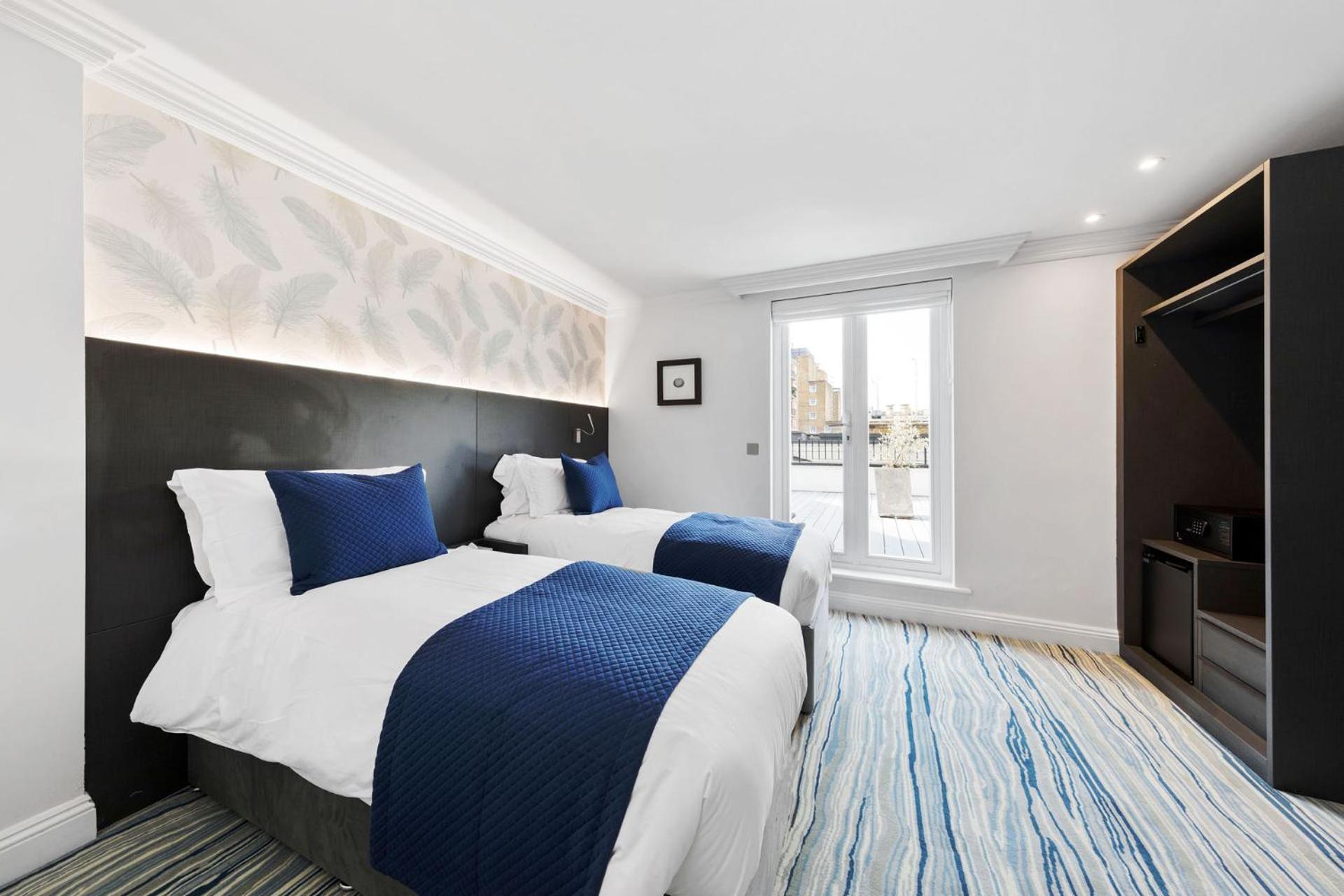 Room, Twin Beds