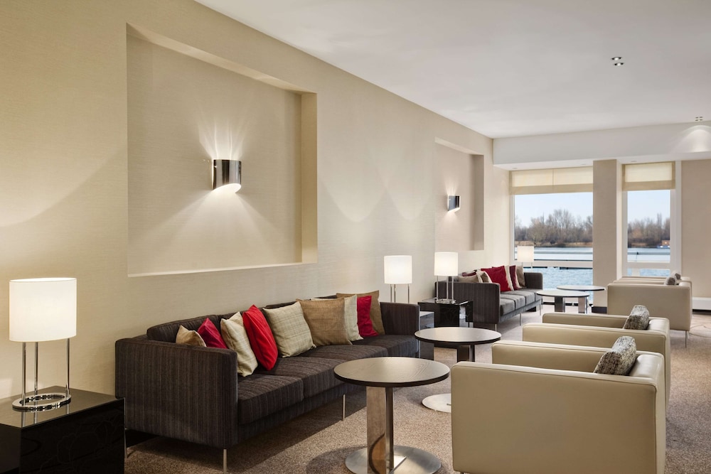 Hilton Vienna Danube Waterfront 46/87
