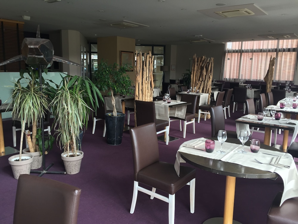 Hotel Du Casino 37/58