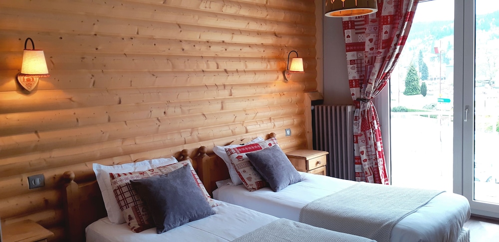 Logis Hotel Le Ptit Hotel Du Lac 6/30
