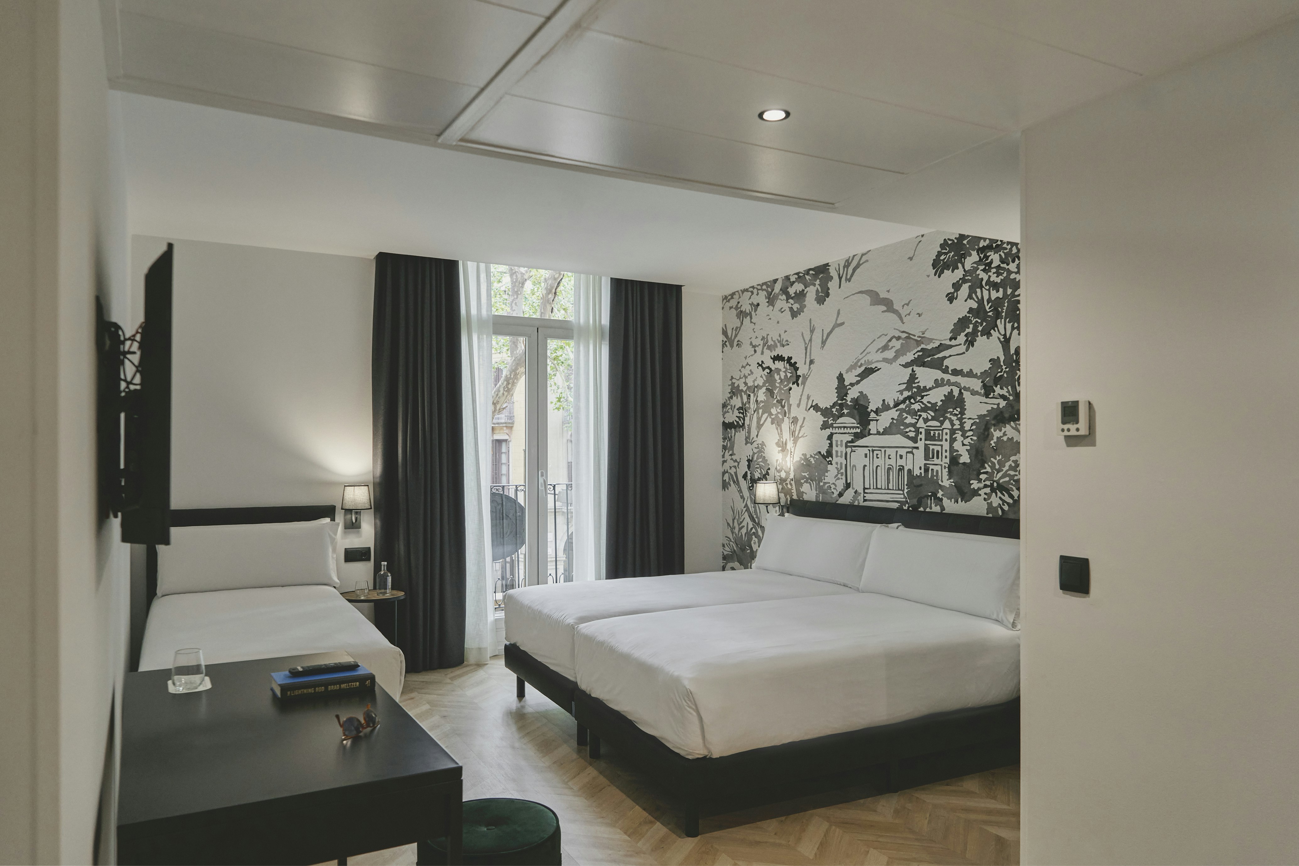 Oriente Atiram Hotel 40/77