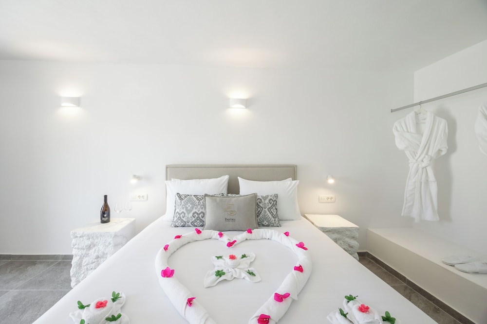 Thermes Luxury Villas by Mr. and Mrs. White 27/50