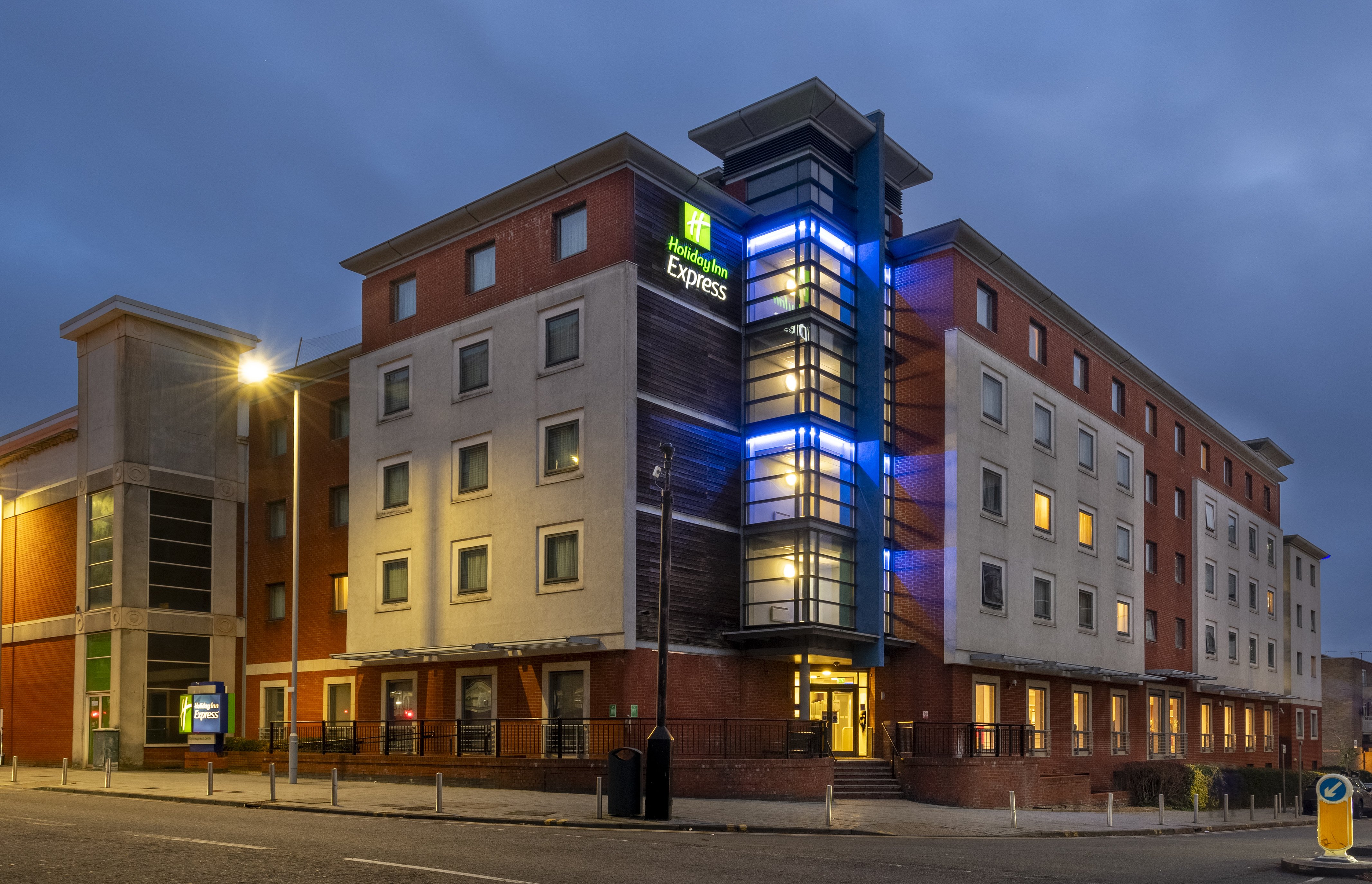 Holiday Inn Express Stevenage 65/66