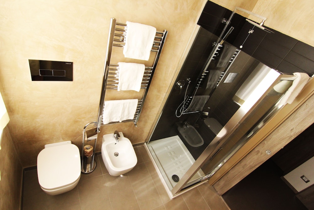 Sole Hotel Verona 18/30