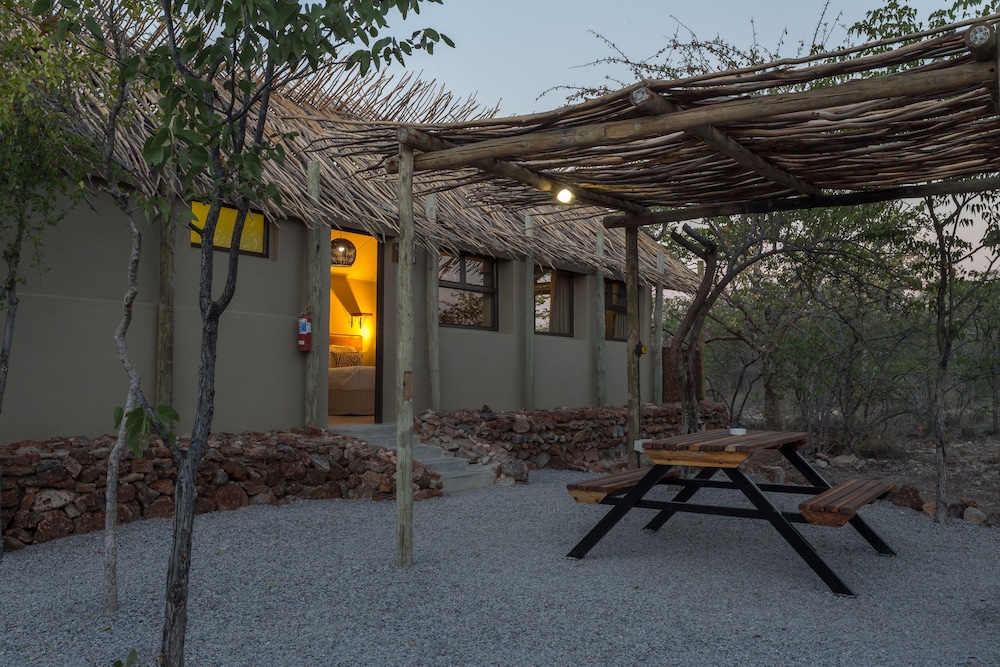 Etosha Village 39/42