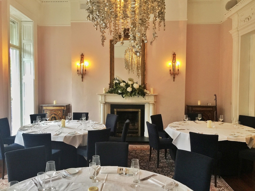 The Cliff Townhouse 38/50