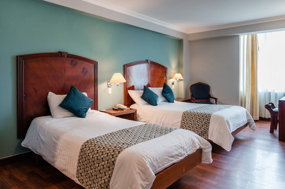 Hotel Libertador 8/47