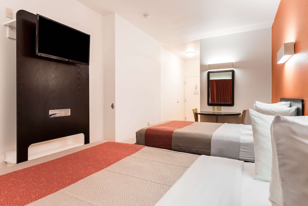 Motel6 Wilkes Barre, PA - Arena 31/51