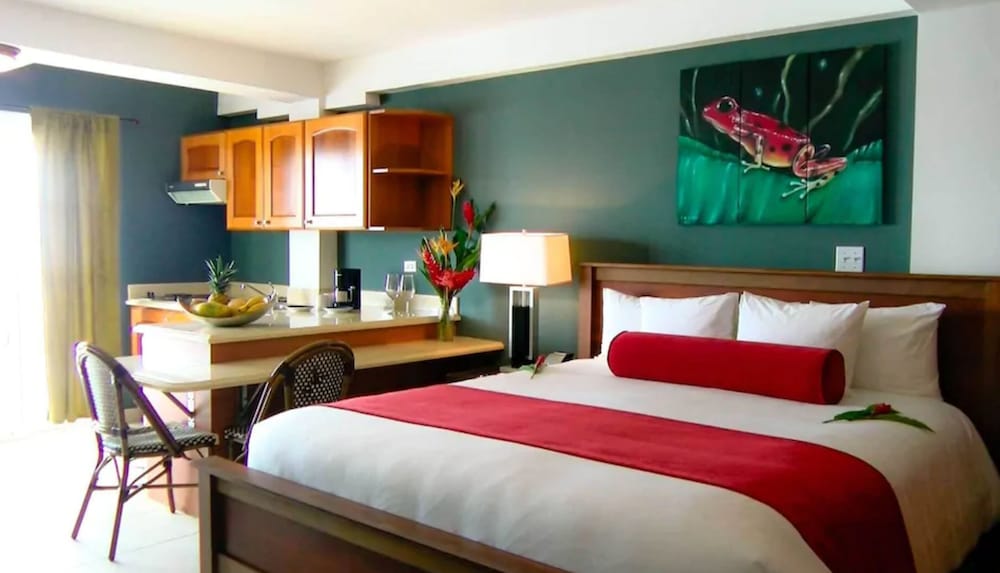 Tropical Suites Hotel 25/67
