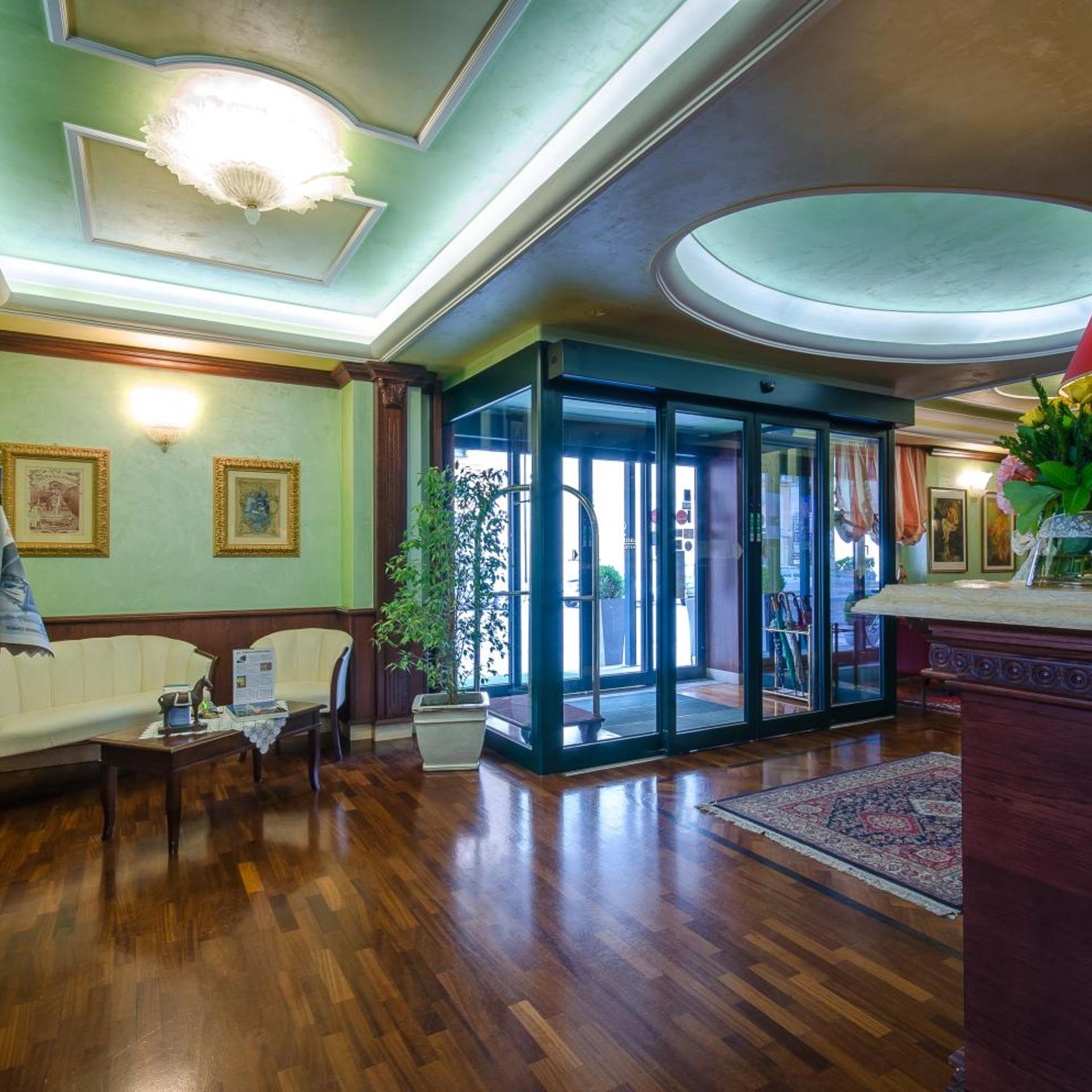 Hotel Santacroce Ovidius 30/50