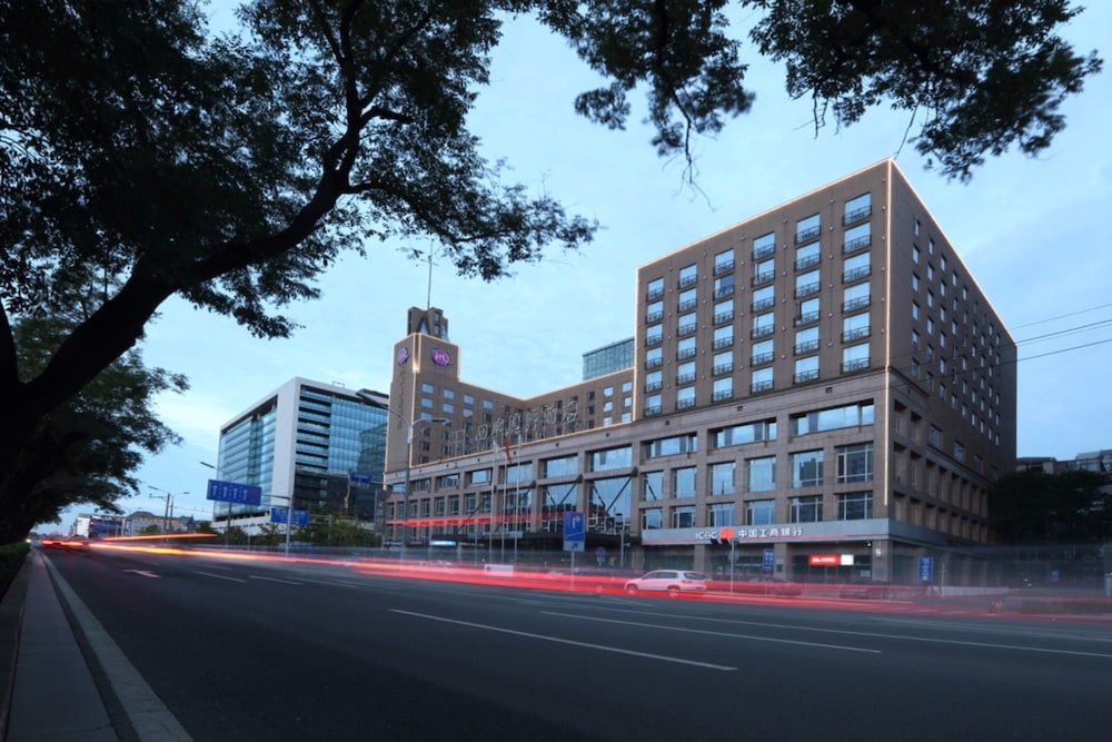 Grand Mercure Beijing Central 2/52
