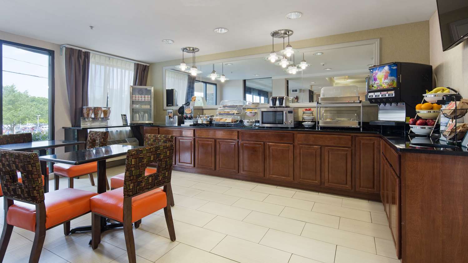 Best Western Plus Huntersville Inn & Suites Near L 6/8