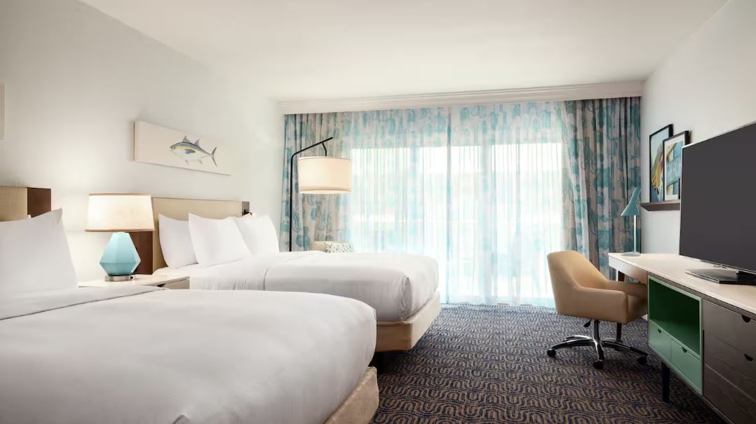ROOM, 2 QUEEN BEDS, PARTIAL VIEW, BALCONY, ACCESSIBLE