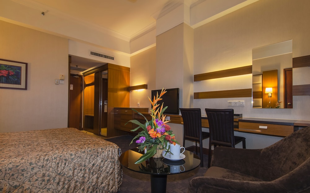 Pearl View Hotel 35/50