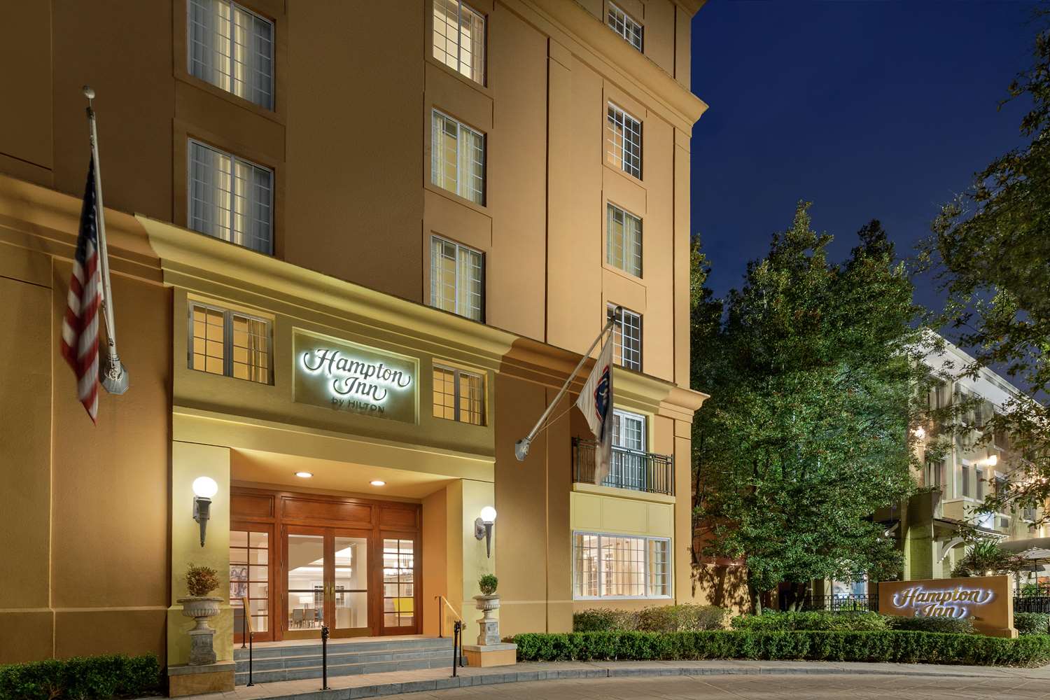Hampton Inn New Orleans St Charles Ave Garden District La 4/63
