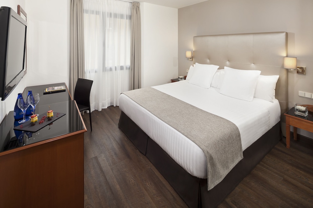 Melia Granada 9/63
