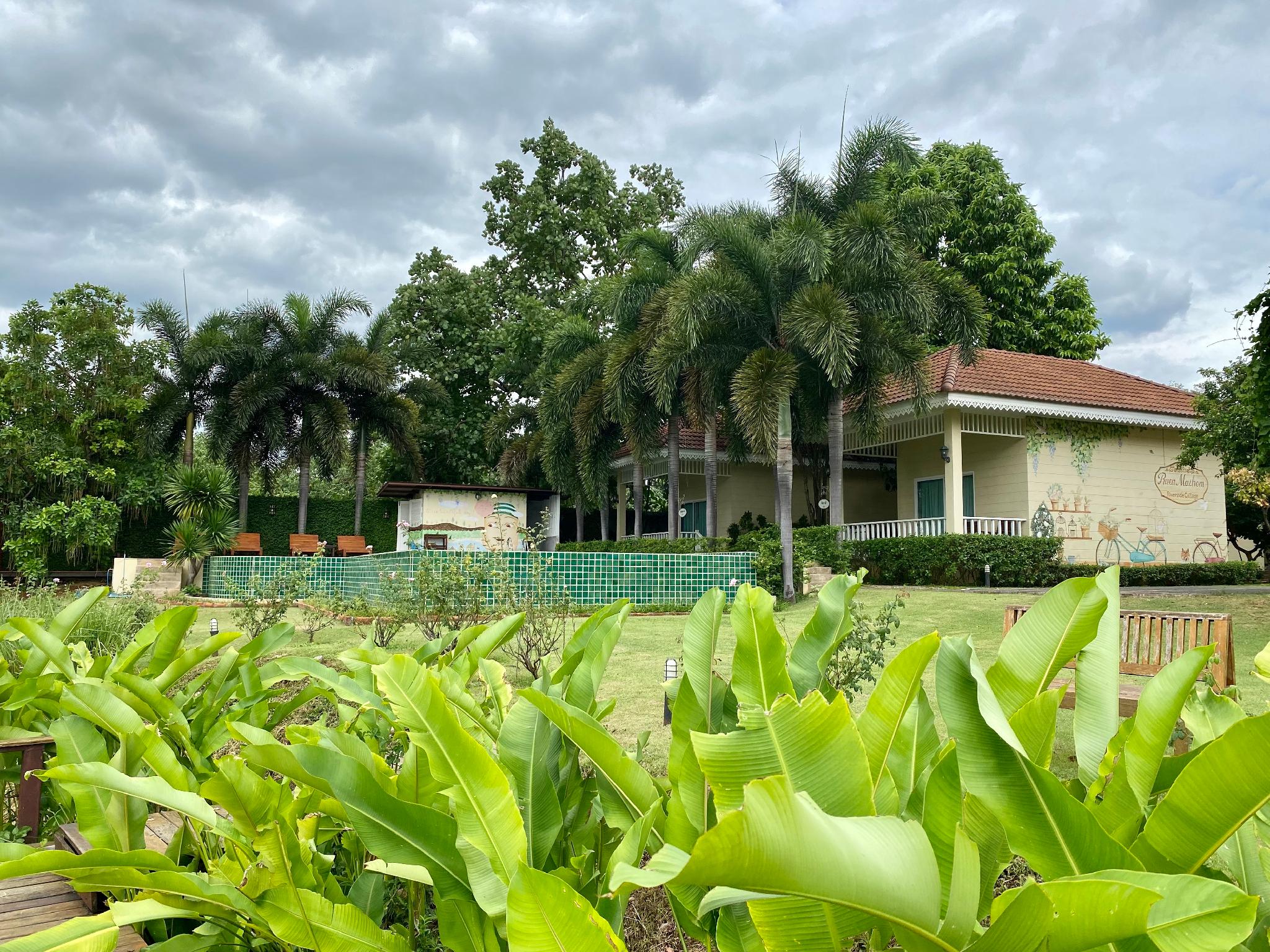 Ruen Maihom Riverside Cottage 49/63