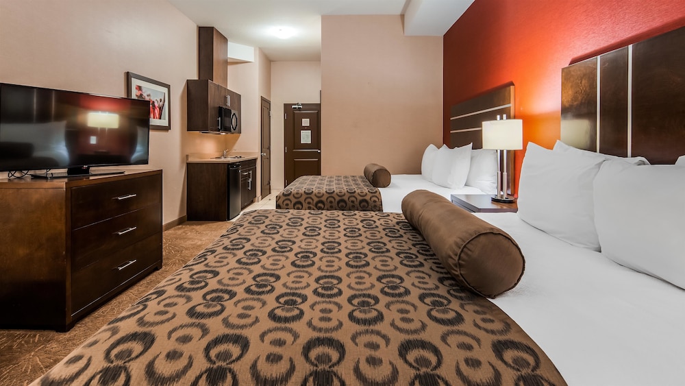 Best Western Plus Kindersley Hotel 12/40