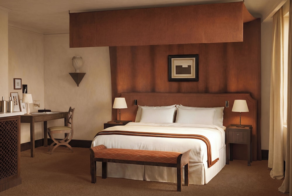 2 BEDROOMS, SUITE, TERRACE