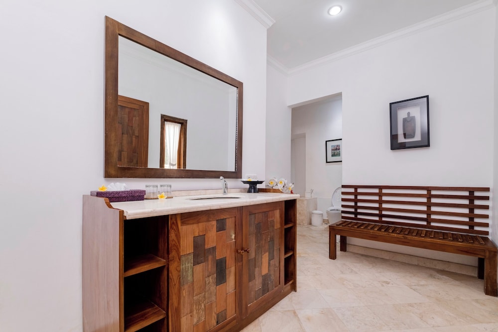 Alam Bidadari Seminyak Villas And Spa 12/50