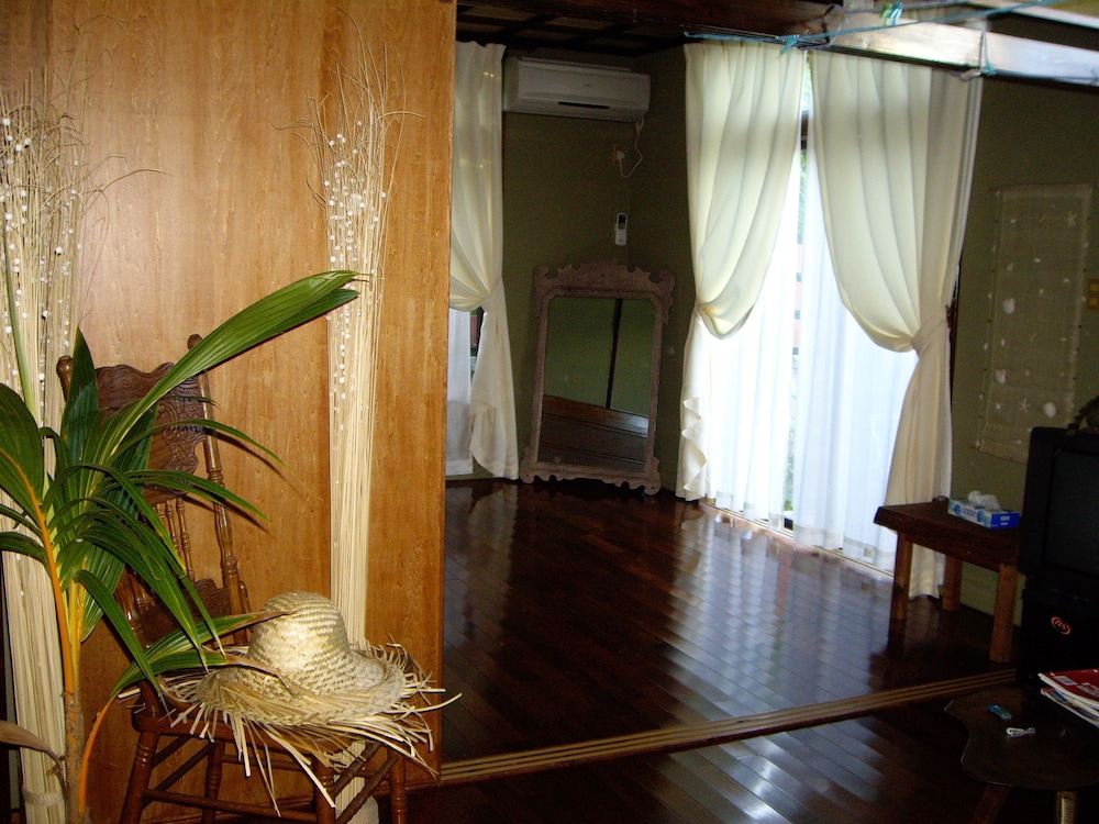Milk-Ya Women-Only Guest House 3/50