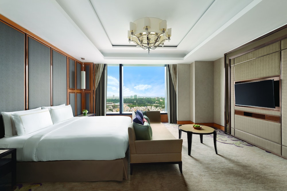 Shangri-La Hotel Bengaluru 21/82