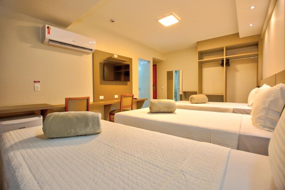 Novares Hotel 7/54