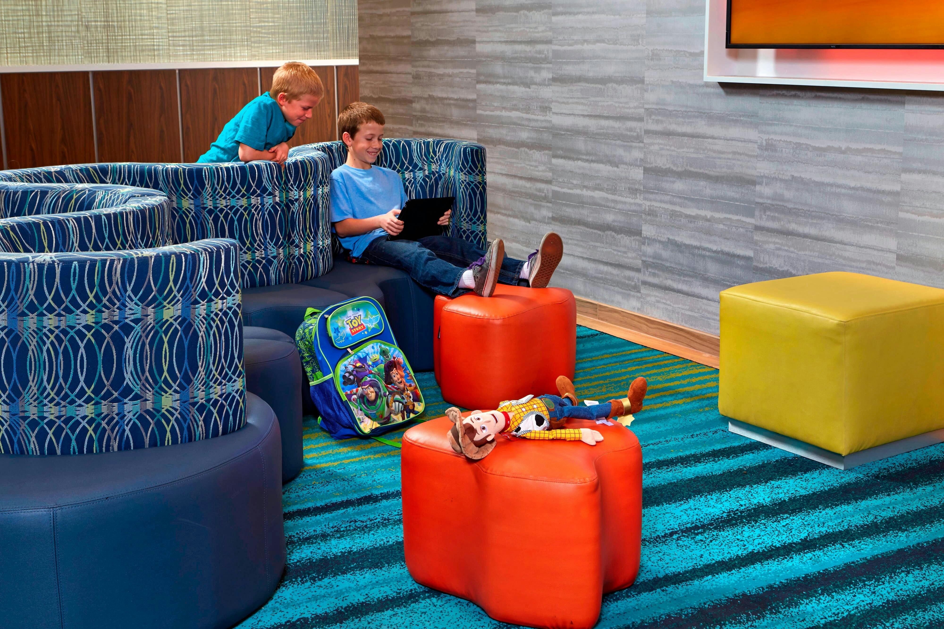 Springhill Suites By Marriott At Anaheim Resort Area Convention Center 27/47